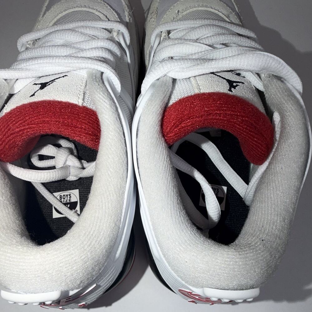 Jordan Air Jordan 4 RM (GS) Boys 6Y White/Varsity Red Black FQ7938-102 - Picture 5 of 7
